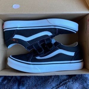Velcro Vans. Sized 3.5 youth-5 womens.